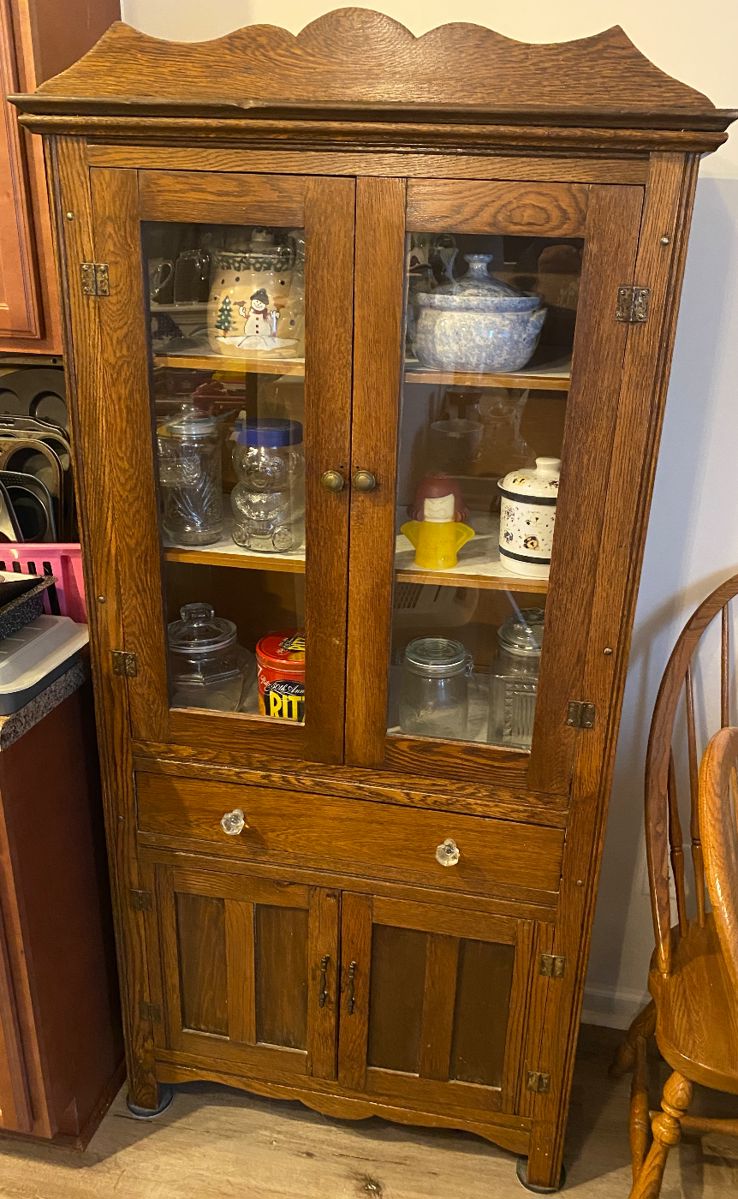 Oak Kitchen Cabinet