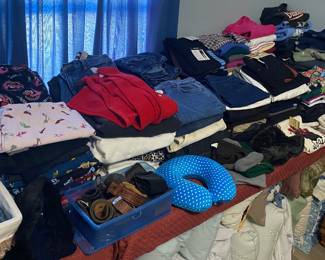 Ladies Clothing (Some New with Tags)