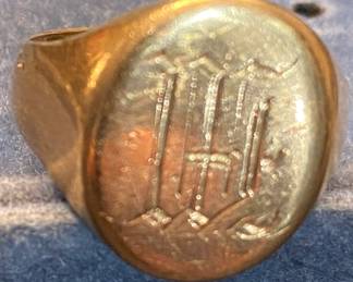 Signet Ring (10K 6.9 Grams)
