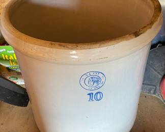 10 Gallon Stoneware Crock