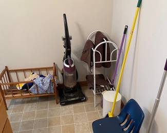 Vacuum & Doll Bed