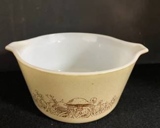 Pyrex w/Mushrooms-Small