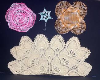 Vtg. Crochet doilies 