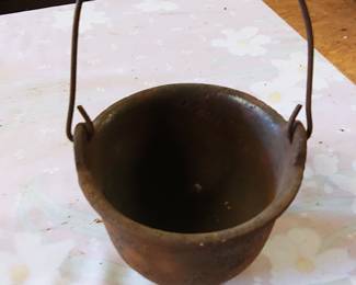 Erie Pa cast iron pot