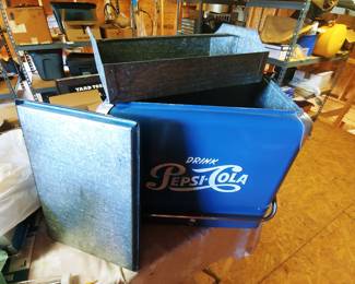 Pepsi Cooler with tray
