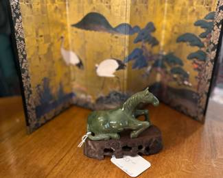 Small screen with jade horse