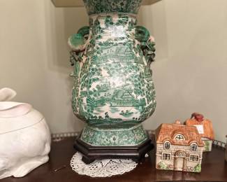 Asian lamp and figurines 