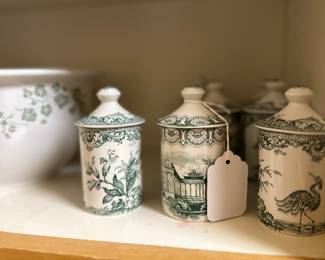 Set of transfer ware pots de cremé