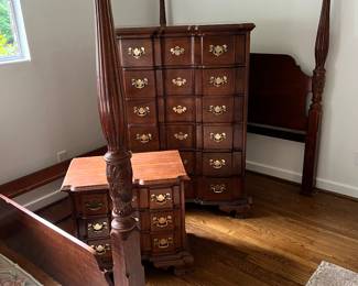 Block Front Chippendale BR Suite