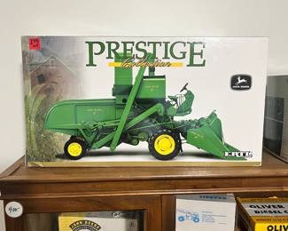John Deere Prestige Die Cast Tractor