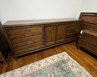 MCM Dresser