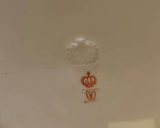Royal Crown Derby Mark to Plates
