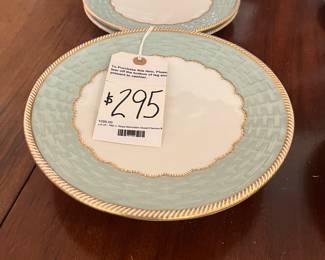 Detail of Worcester Dessert Service