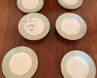 Fine Worcester Porcelain Dessert Service, Early 19th C. Celadon Basketweave Rim
