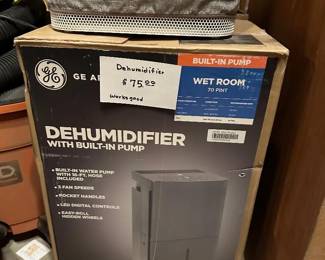 DEHUMIDIFER