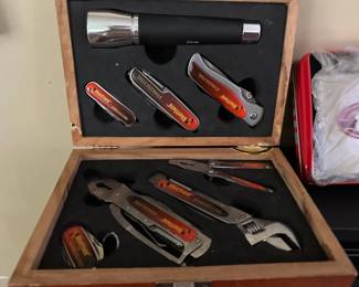 SHEFIELDTOOLSET