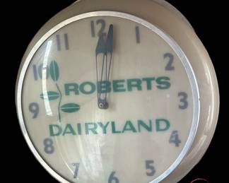 ROBERTS Dairyland Wall Clock