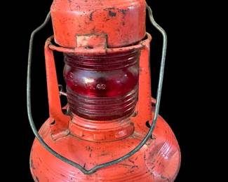 Antique DIETZ No. 40 Red Globe Traffic Gard Lantern