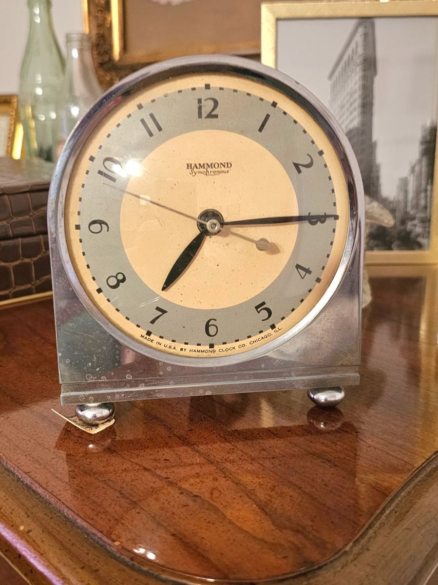 Sleek vintage electrical clock