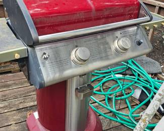 A BBQ with a jolt of color