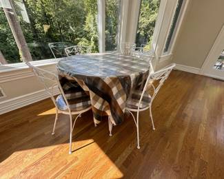 Kitchen or Patio Table w/ 6 Chairs - 1970's Fabric