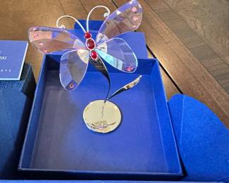 #109 - $70.00 - Swarovski 719184 Acara Butterfly violet