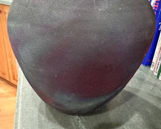 #156 - $40.00 - Leslie Mitchell Meneola TX vase 7Wx7T