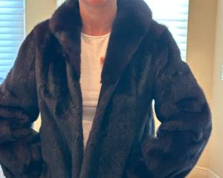 #14 - $280.00 - Dark brown mink jacket size 4-6 bunt maker