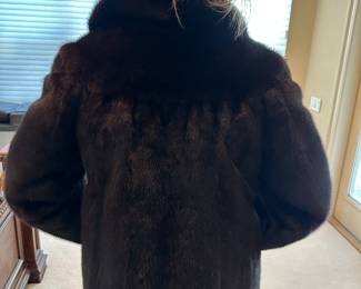 #14 - $280.00 - Dark brown mink jacket size 4-6 bunt maker