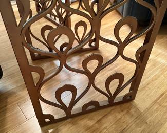 #24 - $140.00 - Two nesting tables 24Wx20Dx24T