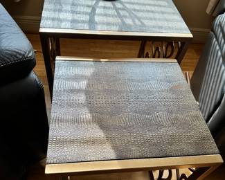 #24 - $140.00 - Two nesting tables 24Wx20Dx24T