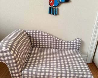 #27 - $60.00 - Dog bed with dog sign 34x20x18