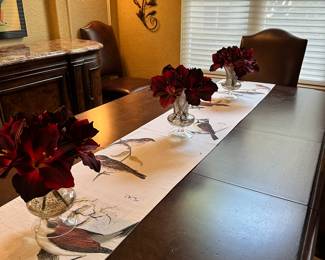 #5 - $46.00 - Runner birds with 3 vases and flowers