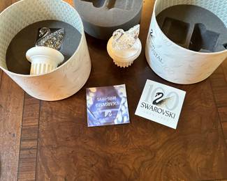 #119 - #120 - $36.00 - Swarovski swan 187407 (2 available)