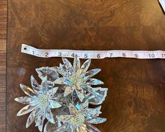 #100 - $100.00 - Swarovski Three flower in box and crate