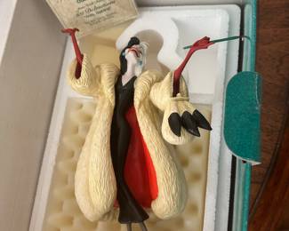 #61 - $100.00 - Walt Disney ceramic Cruella de Vil figurine in box