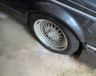 2nd Vehicle for Silent Bids - 1985 BMW M5 as is where is - A great collector's car, a project car. Car is in good condition inside - the car hasn't been running - Please come inspect. - 