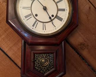 #33 - $120 - Trademark wall clock 