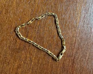 #103 - $200 - 18kt gold link bracelet marked 750 - 8"L-7.30gr