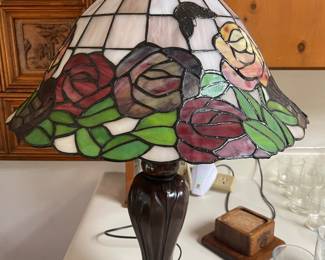 #34	$75 Tiffany style lamp 18Wx24H

