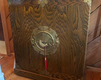 #51 - $550 Asian bar/ server top 36Wx18Dx41H