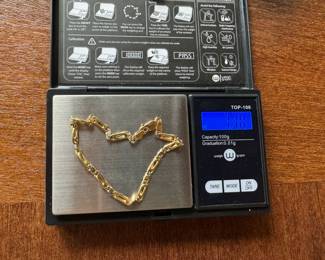 #103 - $200 - 18kt gold link bracelet marked 750 - 8"L-7.30gr
