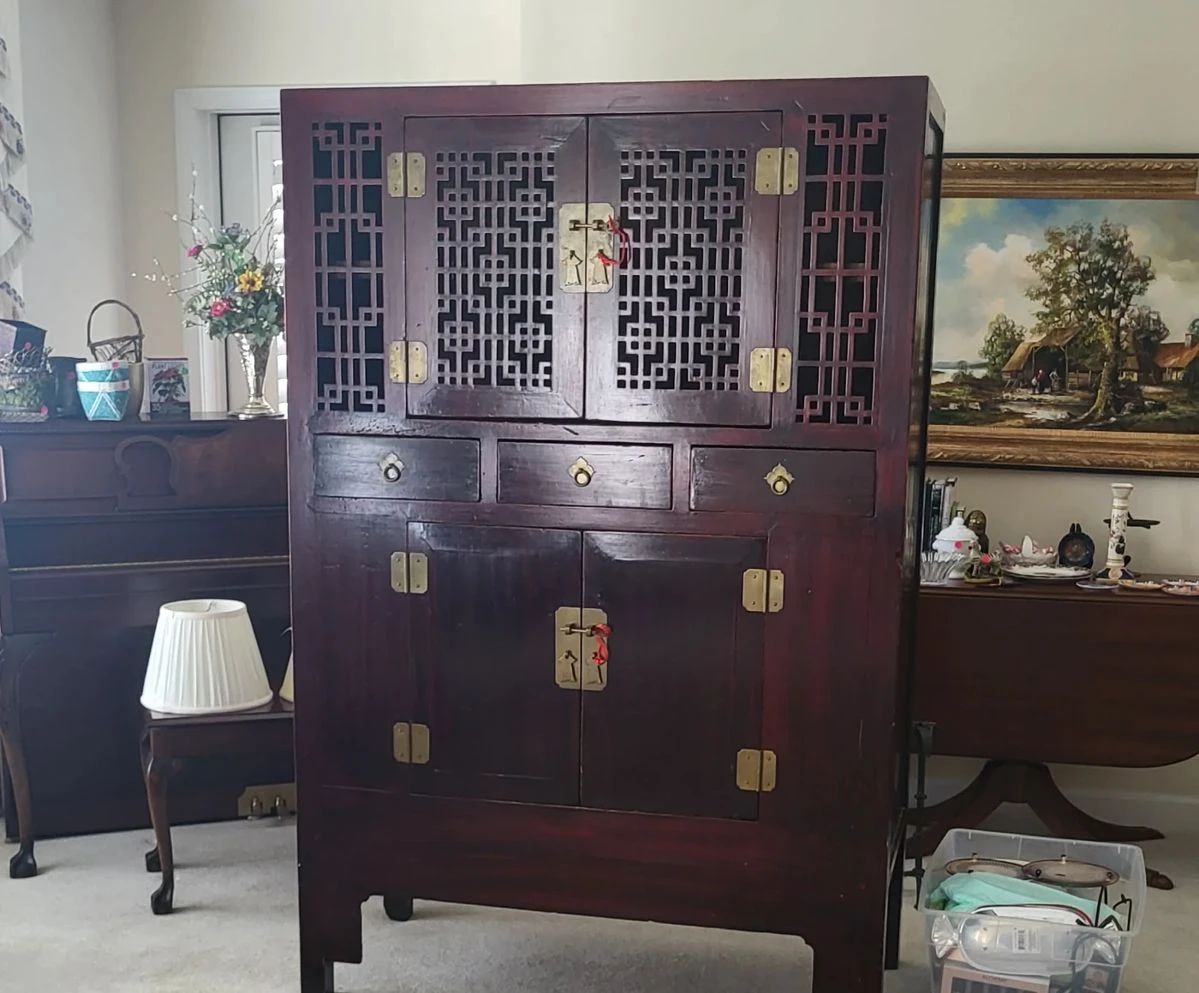 Chinese scholar's chest