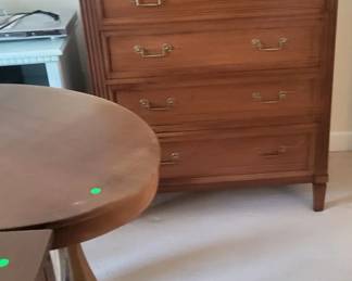 great pedestal table