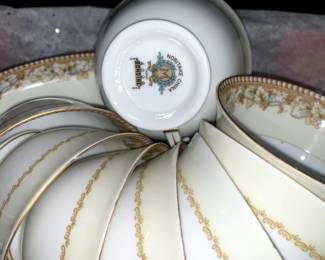 Noritake Rondine China Set