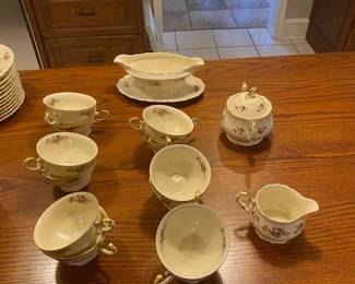 LOHENGRIN CHINA SET