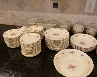 LOHENGRIN CHINA SET