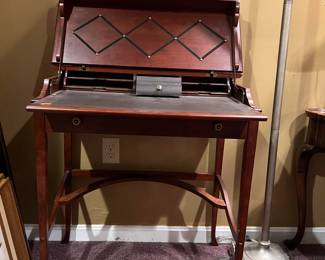 Bombay Co Stationers Desk