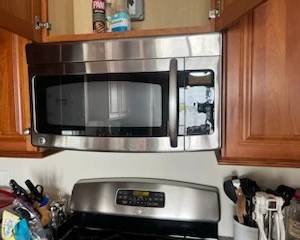 Microwave oven