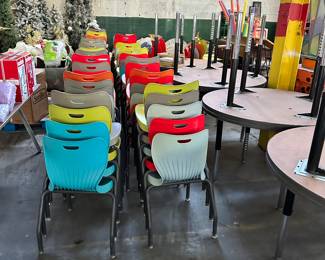 Hon tables and chairs multicolor 
